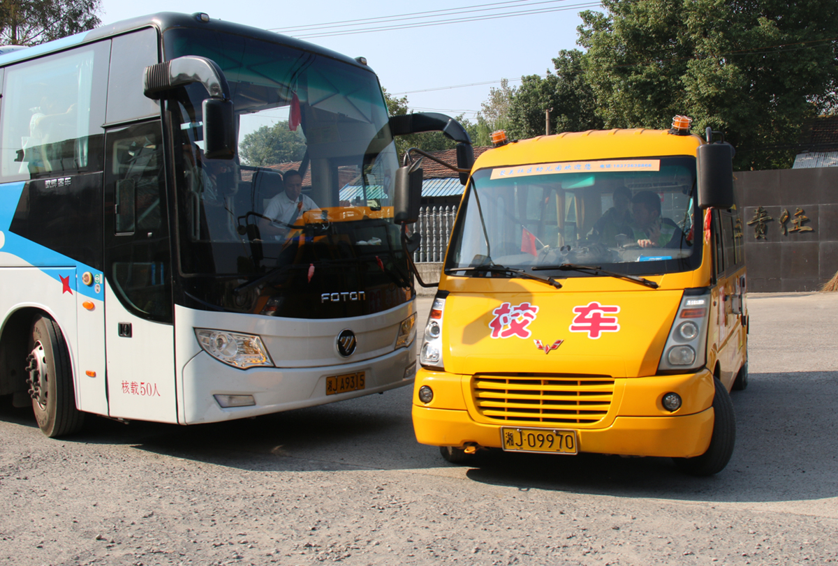 常德市湘北汽車(chē)運(yùn)輸有限公司,常德包車(chē)客運(yùn),常德旅游服務(wù),校車(chē)服務(wù)